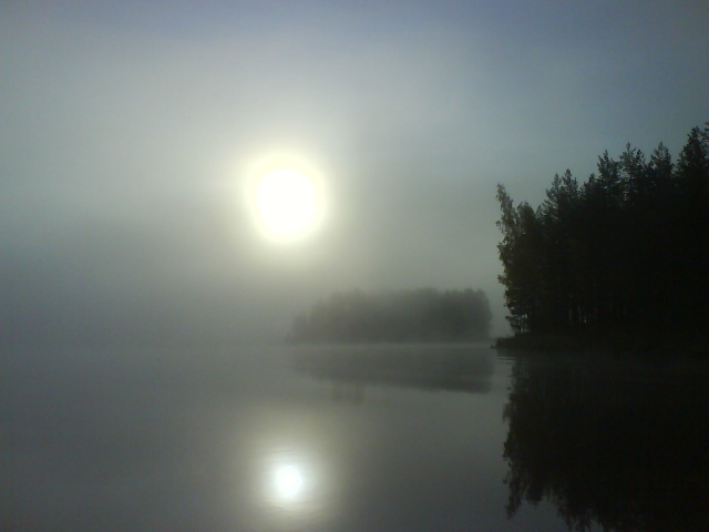 Lokakuun sumuinen aamup�iv� Saimaalla