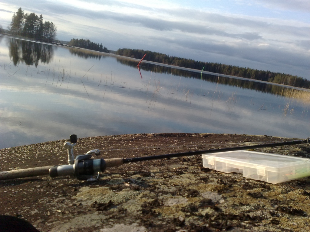 Iltaheittelemistä Näsijärvellä - 21.4.2011