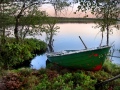 Aamu rannalla tyvenen j�rven