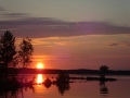 Aurinko laskee H�ik�nniemess�